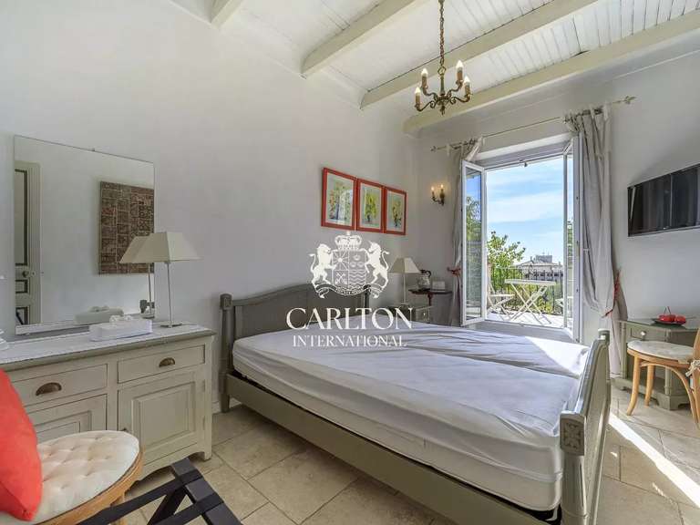 Villa Tourrettes-sur-Loup - 4 bedrooms - 195m²