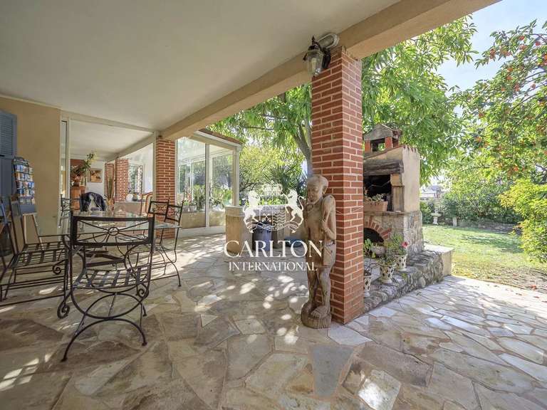 Villa Tourrettes-sur-Loup - 4 bedrooms - 195m²