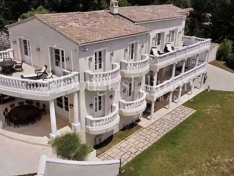 Villa Tourrettes-sur-Loup - 7 chambres - 385m²