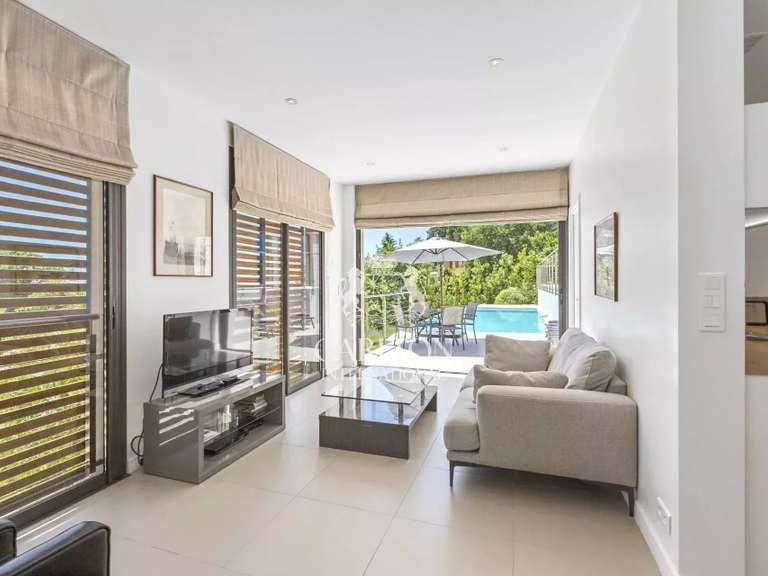 Villa Tourrettes-sur-Loup - 6 chambres - 334m²