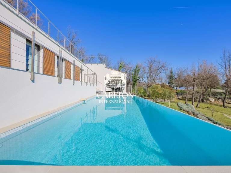 Villa Tourrettes-sur-Loup - 6 chambres - 334m²