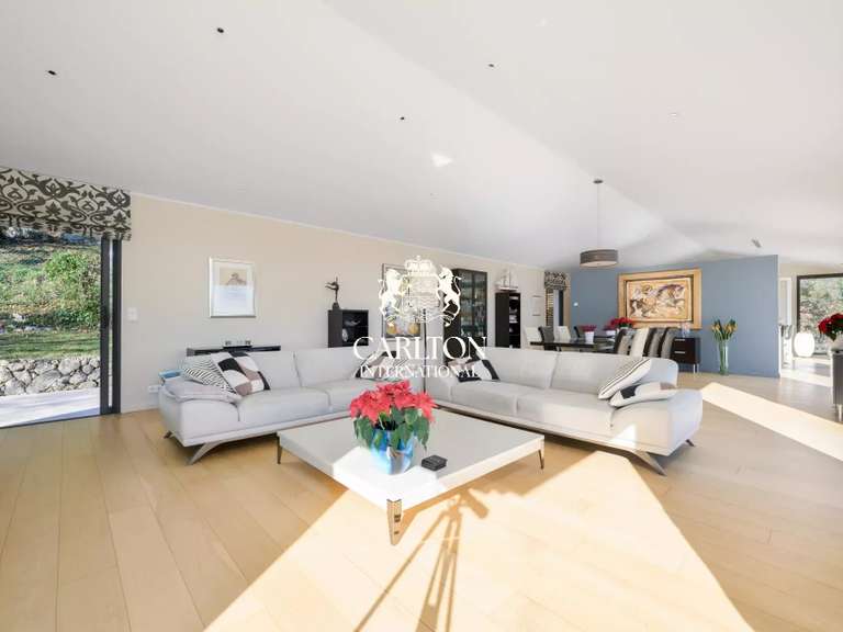 Villa Tourrettes-sur-Loup - 6 chambres - 334m²