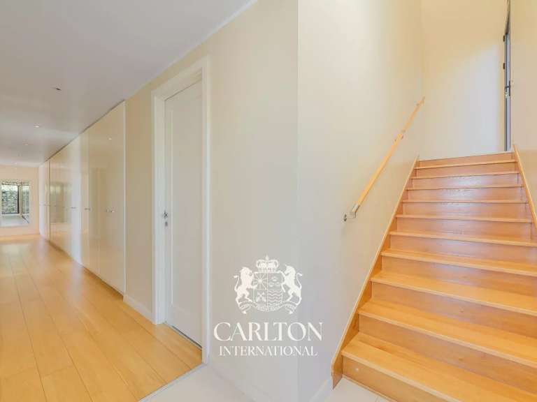 Villa Tourrettes-sur-Loup - 6 chambres - 334m²