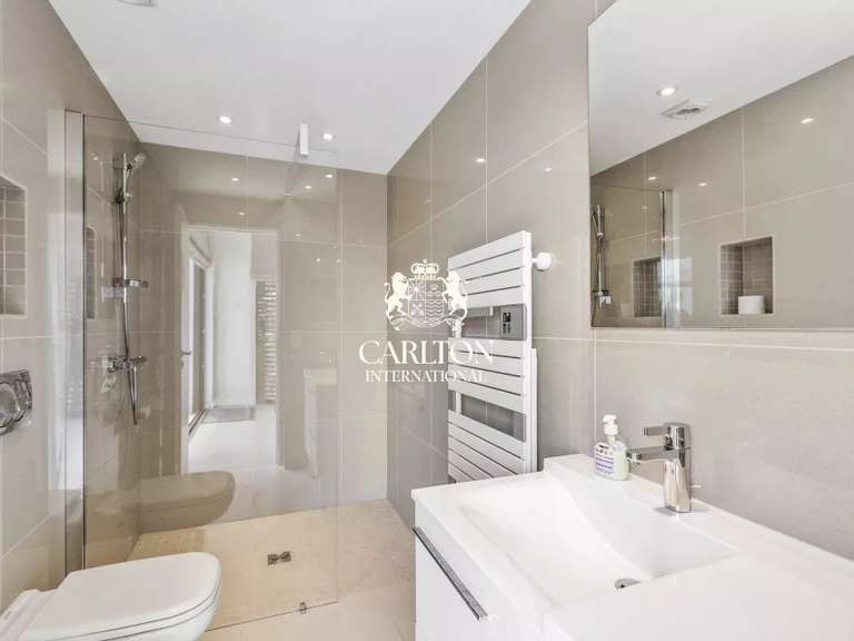 Villa Tourrettes-sur-Loup - 6 chambres - 334m²