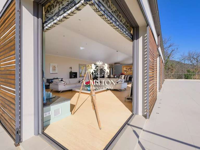 Villa Tourrettes-sur-Loup - 6 chambres - 334m²