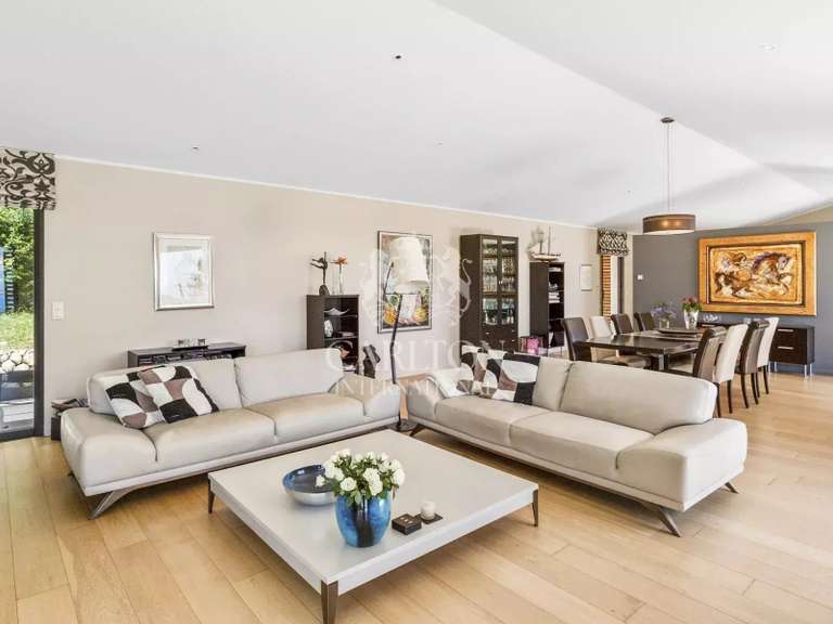 Villa Tourrettes-sur-Loup - 6 chambres - 334m²