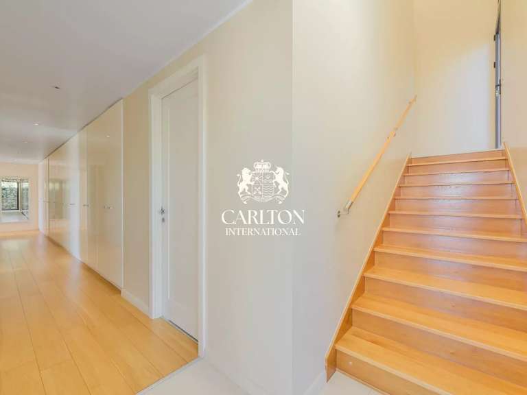 Villa Tourrettes-sur-Loup - 6 chambres - 334m²