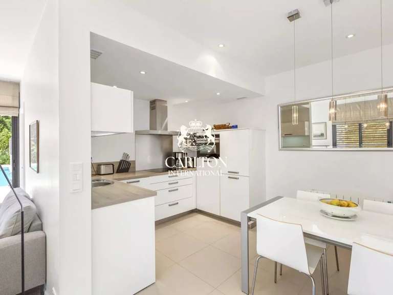 Villa Tourrettes-sur-Loup - 6 chambres - 334m²