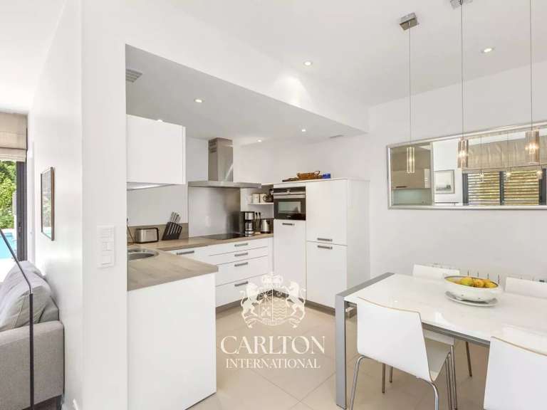 Villa Tourrettes-sur-Loup - 6 bedrooms - 334m²