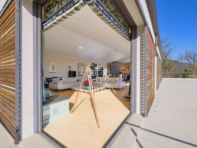 Villa Tourrettes-sur-Loup - 6 chambres - 334m²