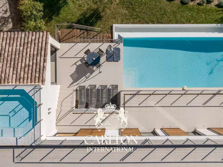Villa Tourrettes-sur-Loup - 6 chambres - 334m²