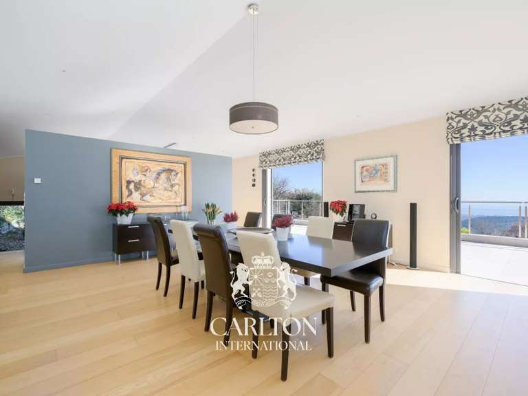 Villa Tourrettes-sur-Loup - 6 chambres - 334m²