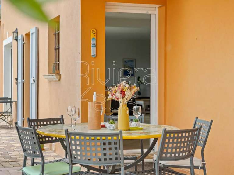 Villa Tourrettes-sur-Loup - 4 chambres - 153m²