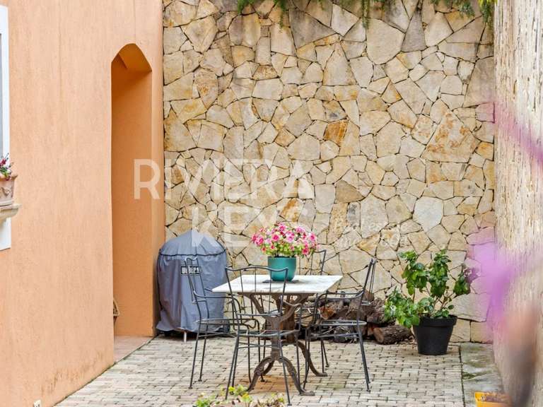 Villa Tourrettes-sur-Loup - 4 bedrooms - 153m²