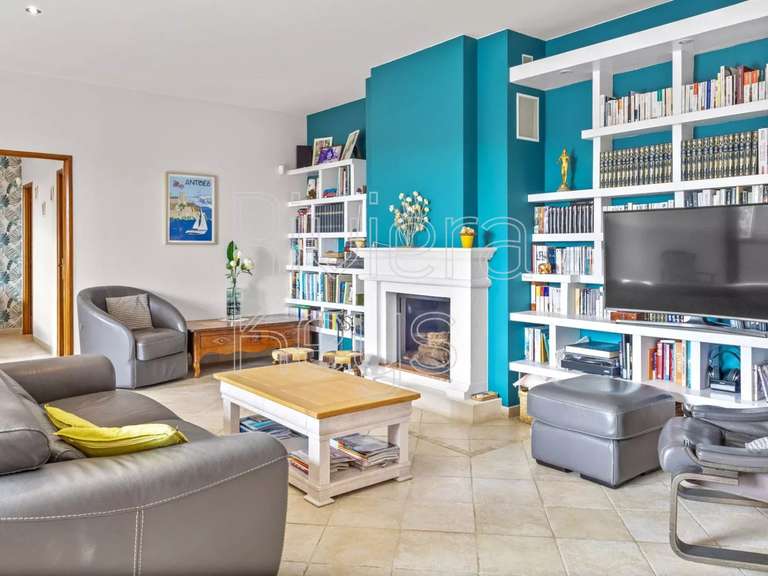 Villa Tourrettes-sur-Loup - 4 chambres - 153m²