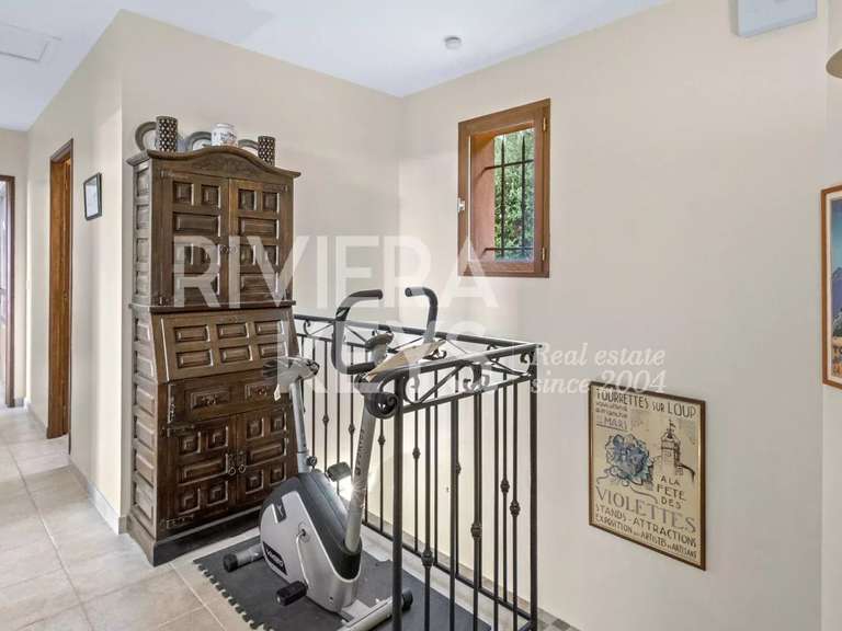 Villa Tourrettes-sur-Loup - 4 bedrooms - 153m²