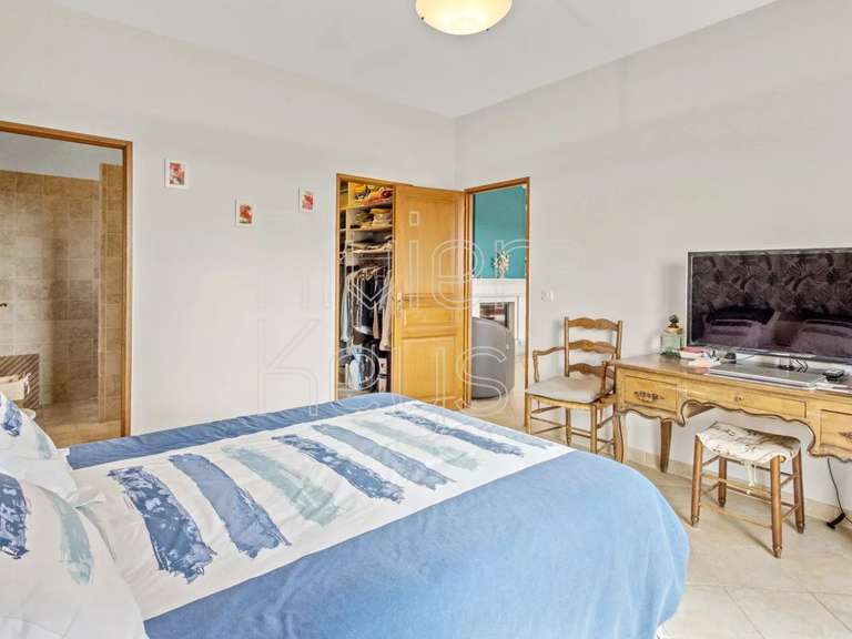 Villa Tourrettes-sur-Loup - 4 chambres - 153m²