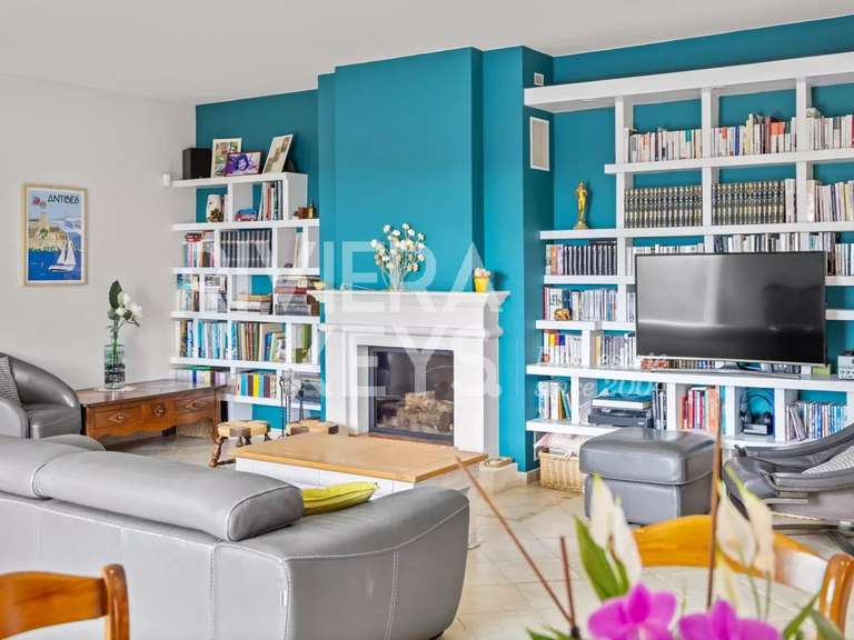 Villa Tourrettes-sur-Loup - 4 bedrooms - 153m²