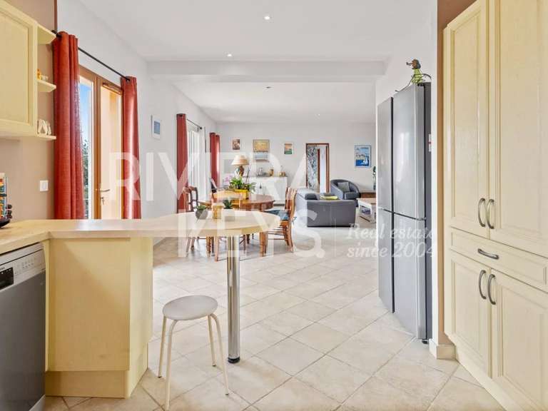 Villa Tourrettes-sur-Loup - 4 bedrooms - 153m²