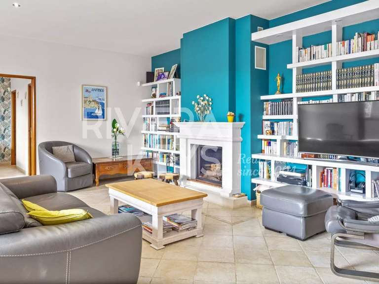 Villa Tourrettes-sur-Loup - 4 bedrooms - 153m²