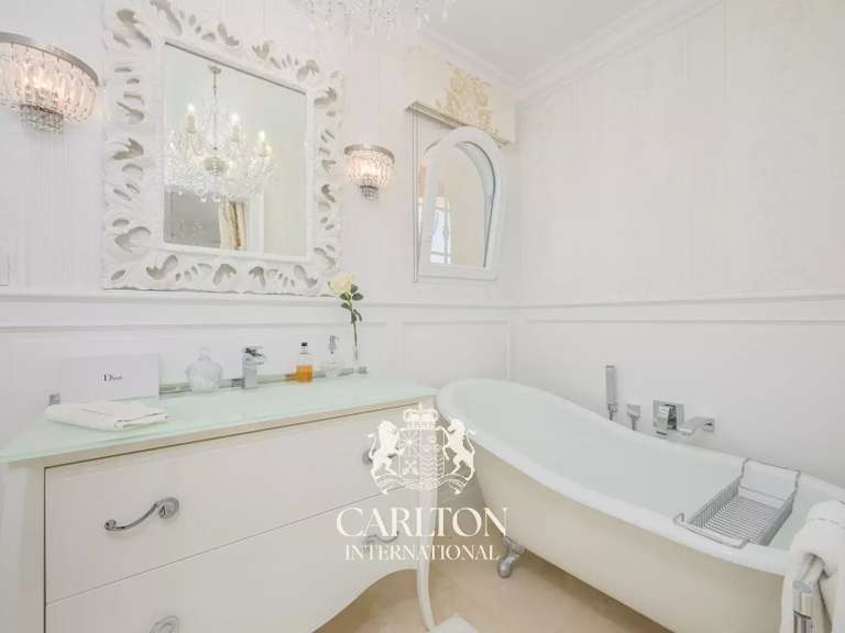 Villa avec Vue sur mer Tourrettes-sur-Loup - 3 chambres - 256m²