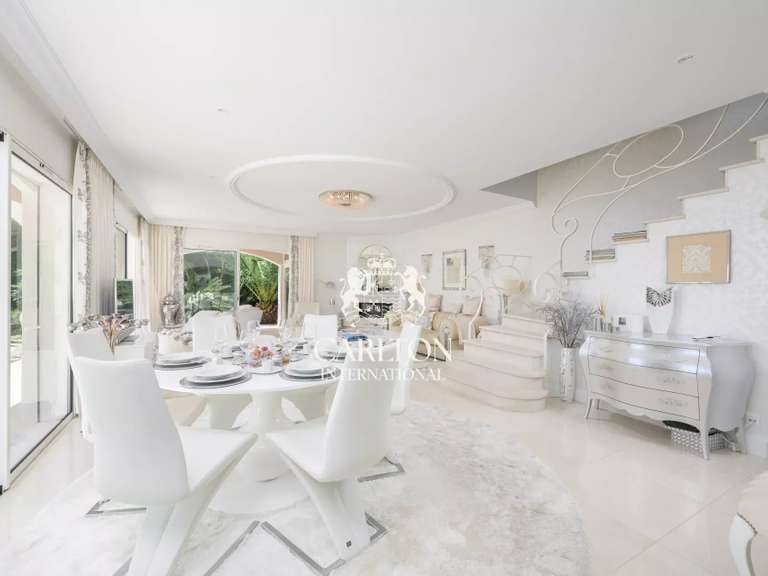 Villa with Sea view Tourrettes-sur-Loup - 3 bedrooms - 256m²