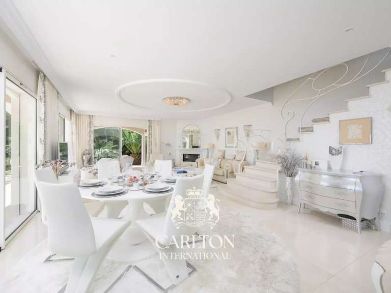 Villa avec Vue sur mer Tourrettes-sur-Loup - 3 chambres - 256m²