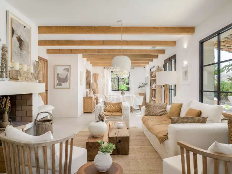 Villa Tourrettes-sur-Loup - 4 chambres - 146m²