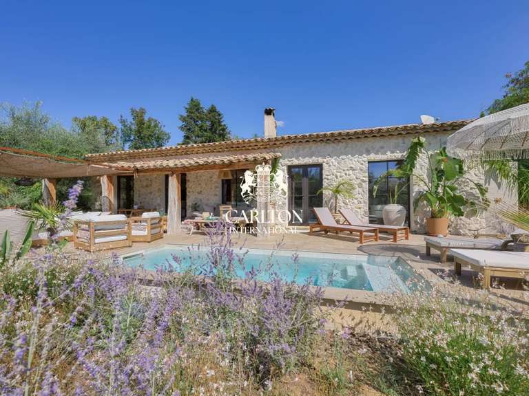Villa Tourrettes-sur-Loup - 4 chambres - 146m²