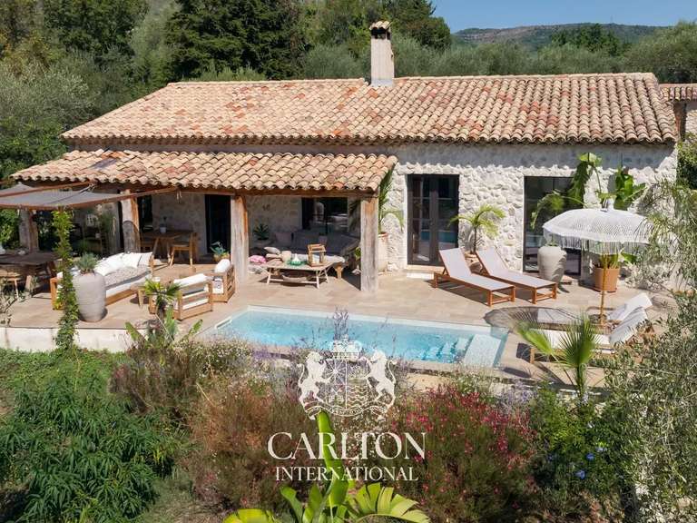 Villa Tourrettes-sur-Loup - 4 bedrooms - 146m²