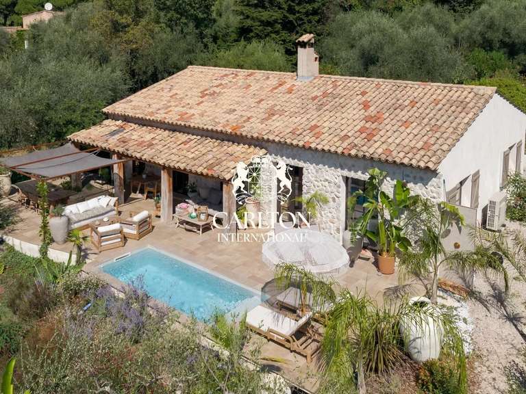 Villa Tourrettes-sur-Loup - 4 bedrooms - 146m²