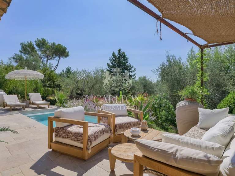Villa Tourrettes-sur-Loup - 4 chambres - 146m²