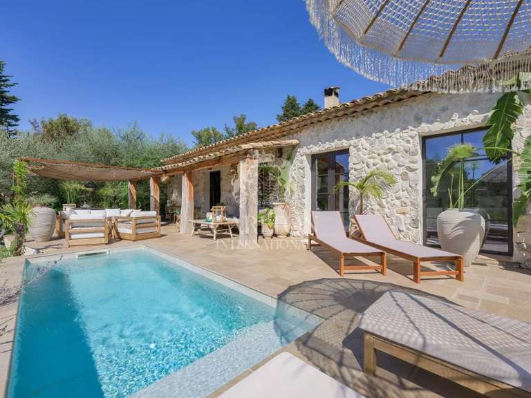 Villa Tourrettes-sur-Loup - 4 chambres - 146m²
