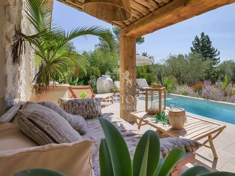 Villa Tourrettes-sur-Loup - 4 chambres - 146m²