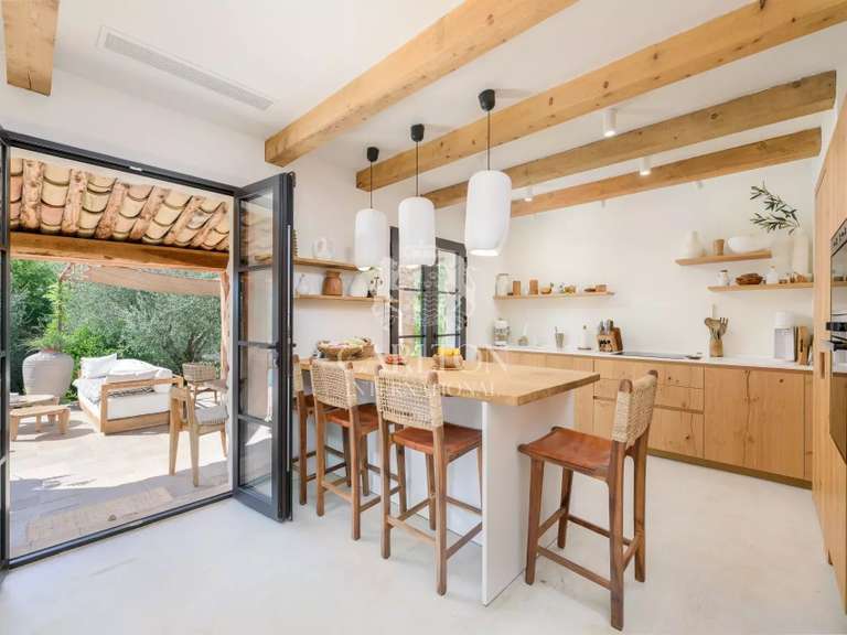 Villa Tourrettes-sur-Loup - 4 chambres - 146m²