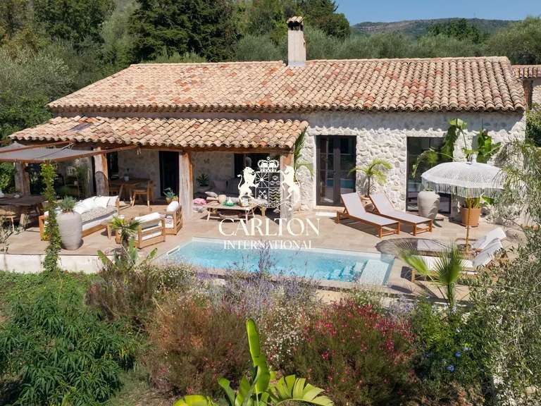 Villa Tourrettes-sur-Loup - 4 bedrooms - 146m²
