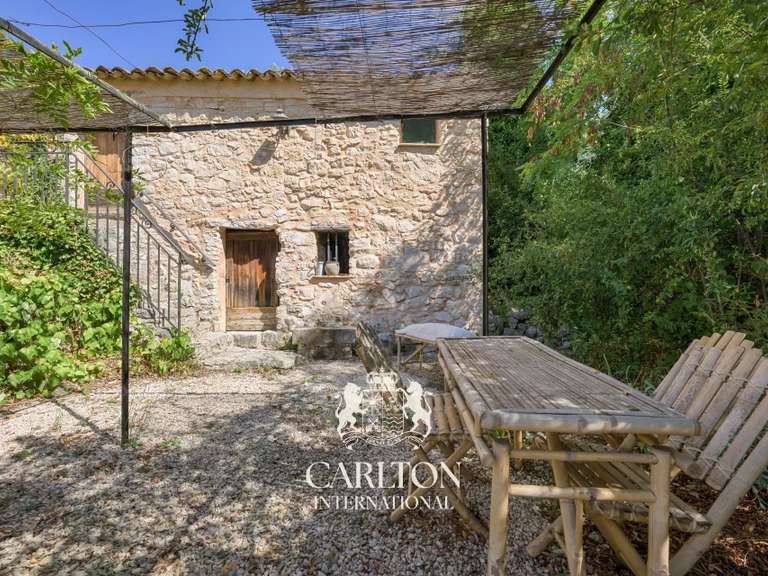 Villa Tourrettes-sur-Loup - 4 chambres - 146m²