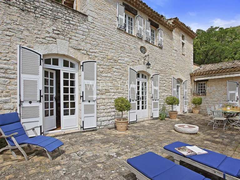 Villa avec Vue sur mer Tourrettes-sur-Loup - 9 chambres - 500m²