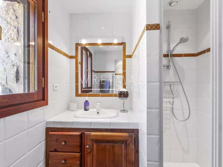 Villa avec Vue sur mer Tourrettes-sur-Loup - 4 chambres - 2500m²