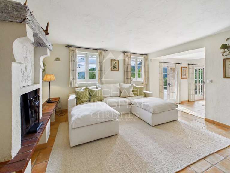 Villa Tourrettes-sur-Loup - 6 chambres - 310m²