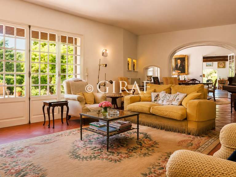 Villa Tourrettes-sur-Loup - 5 chambres - 270m²