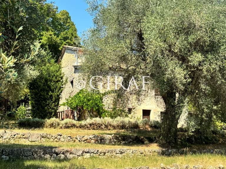 Villa Tourrettes-sur-Loup - 5 bedrooms - 270m²