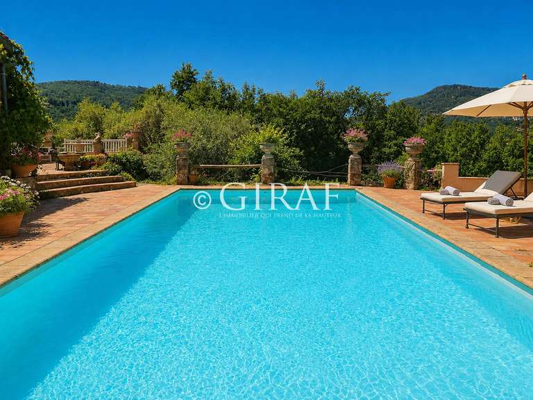 Villa Tourrettes-sur-Loup - 5 chambres - 270m²