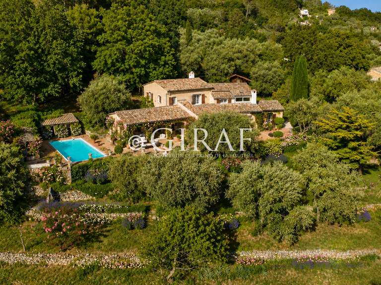 Villa Tourrettes-sur-Loup - 5 chambres - 270m²