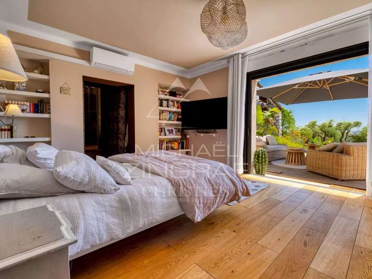Villa Tourrettes-sur-Loup - 4 chambres - 185m²
