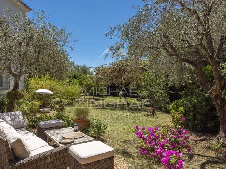 Villa Tourrettes-sur-Loup - 6 chambres - 295m²