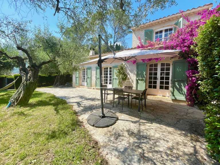 Villa Tourrettes-sur-Loup - 3 chambres - 150m²