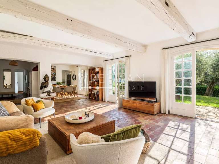 Villa Tourrettes-sur-Loup - 3 chambres - 150m²