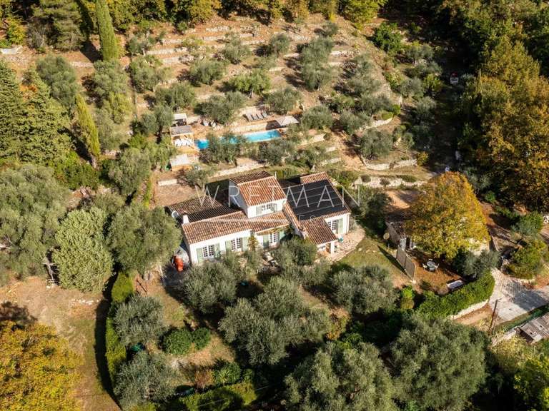 Villa Tourrettes-sur-Loup - 3 chambres - 150m²