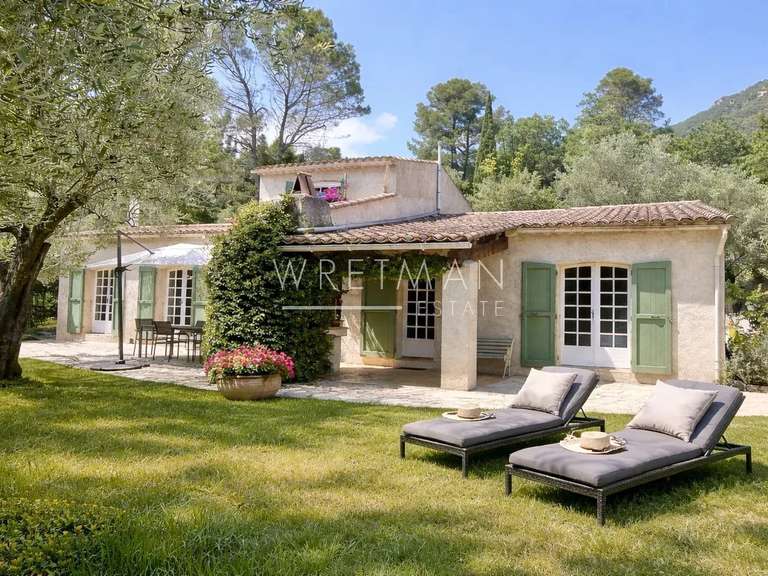 Villa Tourrettes-sur-Loup - 3 chambres - 150m²